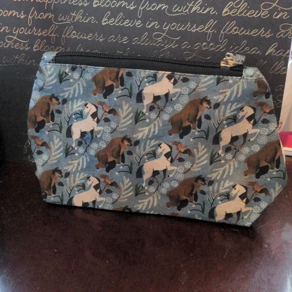 Owlcrate Fandom Grab Bag NWT - Picture 5 of 6